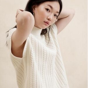 *NEW* w/tags Banana Republic Cable Mock Neck Sweater Vest